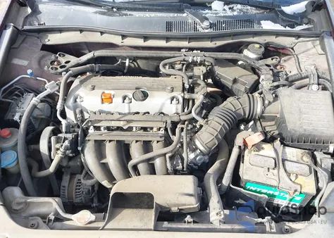 2010 Honda Accord 2.4 Ex-L from USA, damaged, VIN 1HGCP2F85AA196094